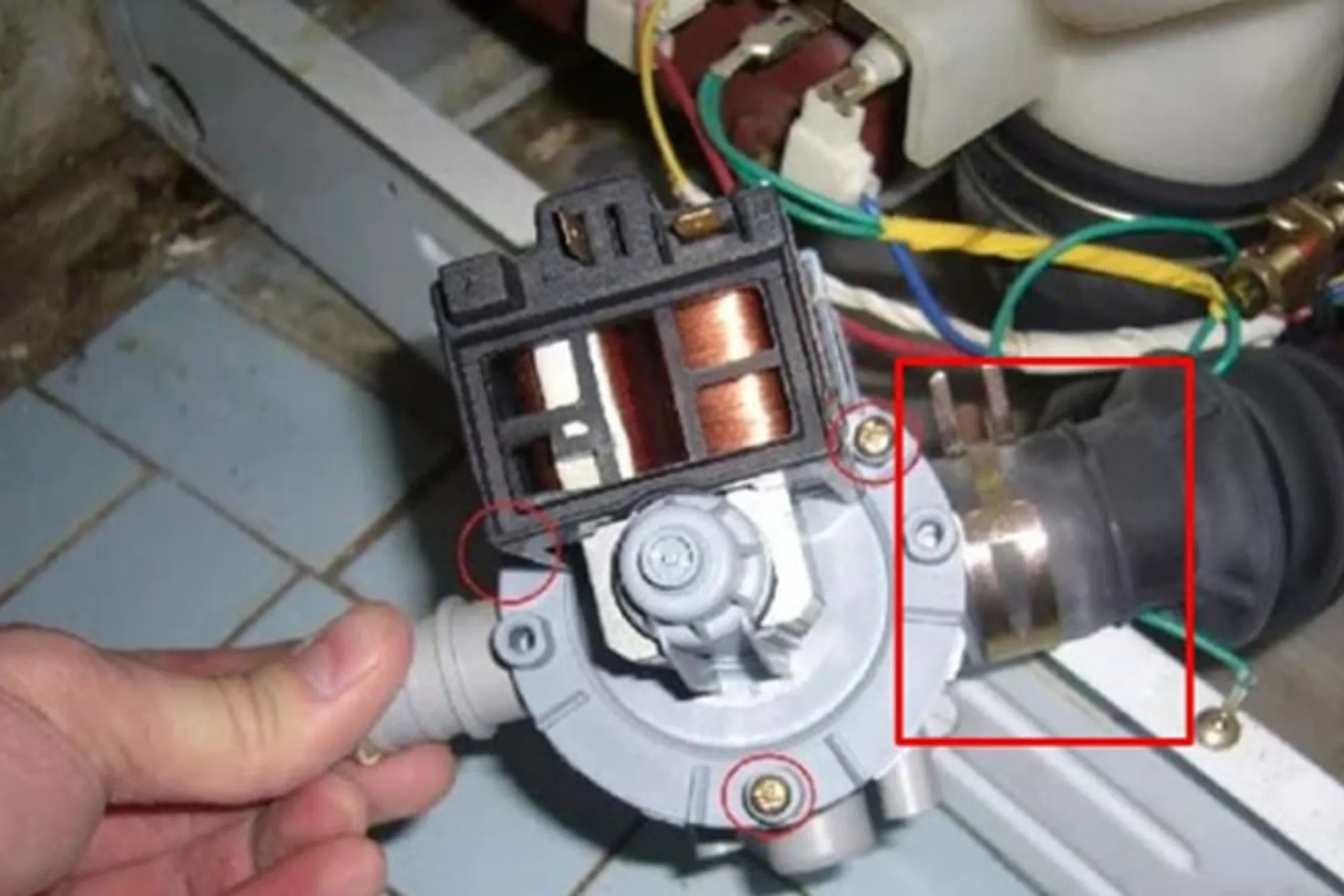 How to Repair Washing Machine Water Pump